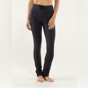 Lululemon Skinny Will Pant - size 8 - Ziggy Black